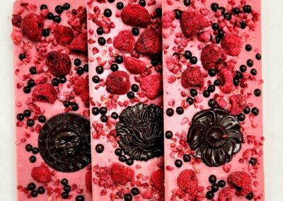 Accent Choc raspberry dark choc bars